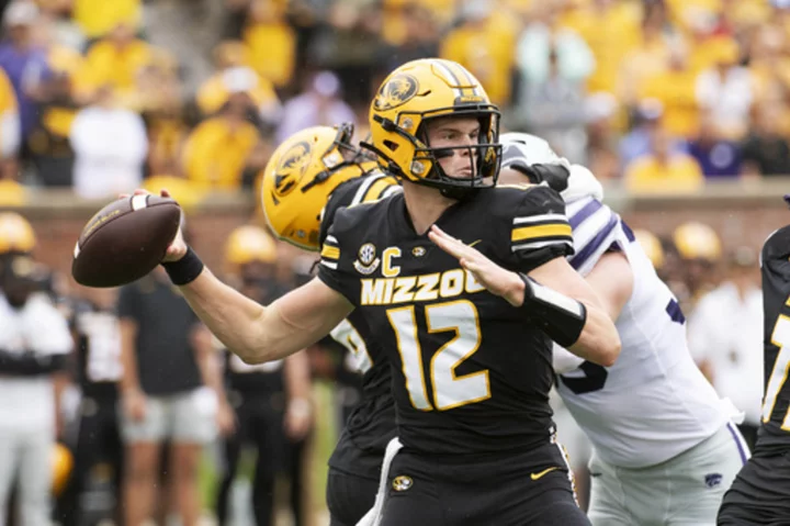 Missouri quarterback Brady Cook endures the home boos and keeps the Tigers on an unbeaten roll