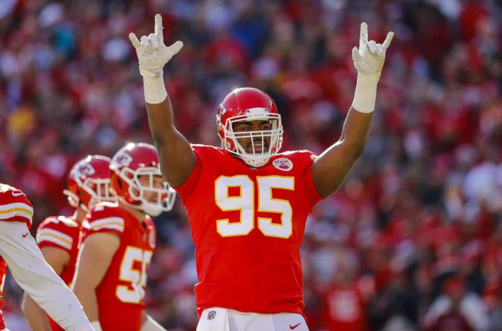 Here's how much money Chris Jones is giving up by holding out on Chiefs
