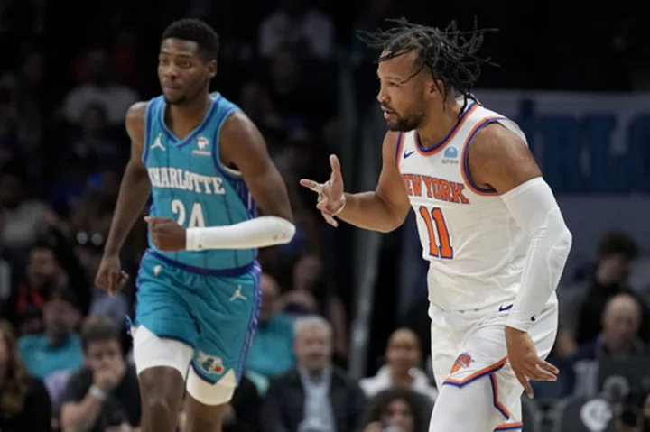 Jalen Brunson scores 32 points, leads Knicks past Hornets for 3rd straight victory