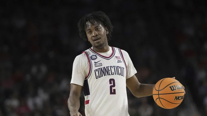 Champion UConn gets Newton back at NBA draft deadline; Kentucky's Tshiebwe stays in