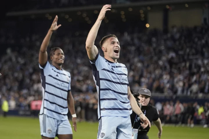 Dániel Sallói converts winning penalty kick as Sporting KC advances in MLS playoffs