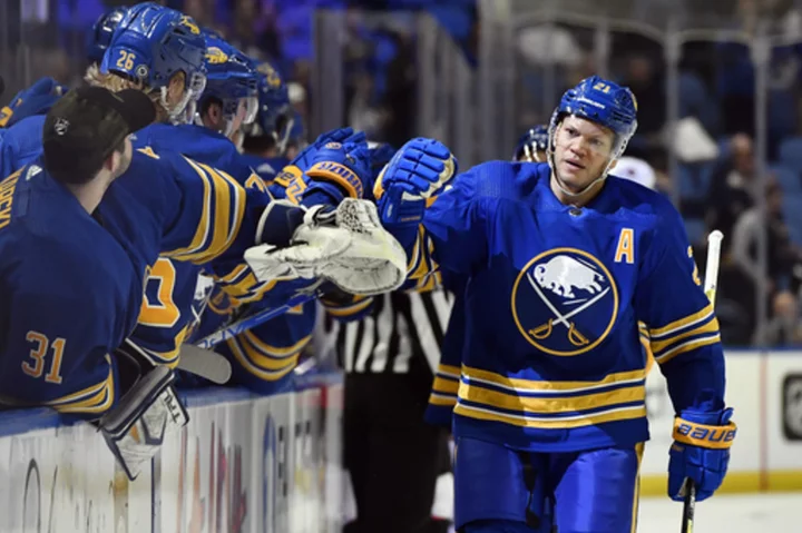 Buffalo Sabres re-sign captain Kyle Okposo to 1-year, $2.5M contract