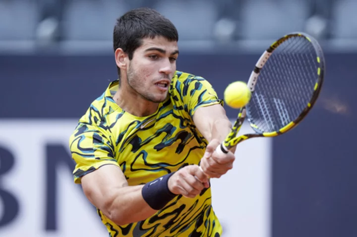 Alcaraz's 12-match winning streak ends with loss to qualifier at Italian Open