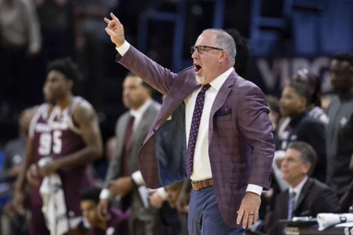 Rohde scores 13, Virginia clamps down on D to beat No. 14 Texas A&M 59-47
