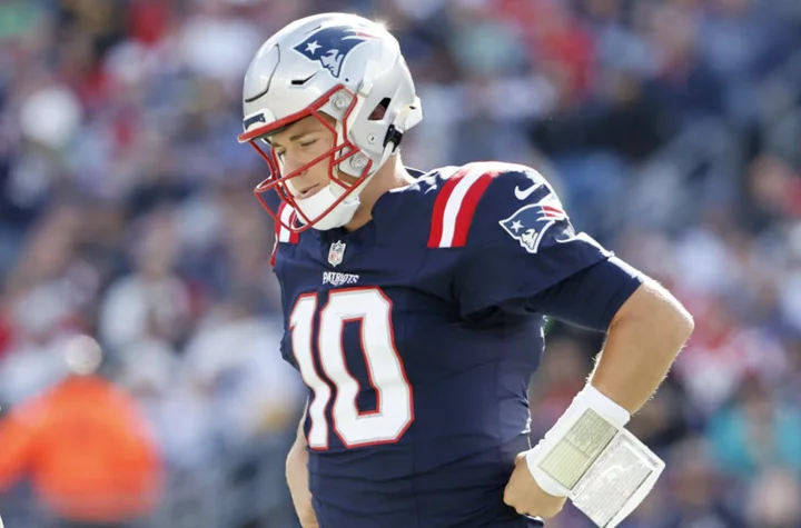 Mac Jones latest benching gives Patriots clear choice before trade deadline