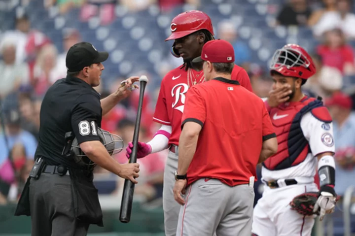 Cincinnati Reds rookie Elly De La Cruz homers after umpires had him remove knob piece from bat
