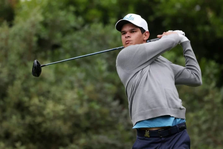 Mexican amateur Morales grabs early US Open lead