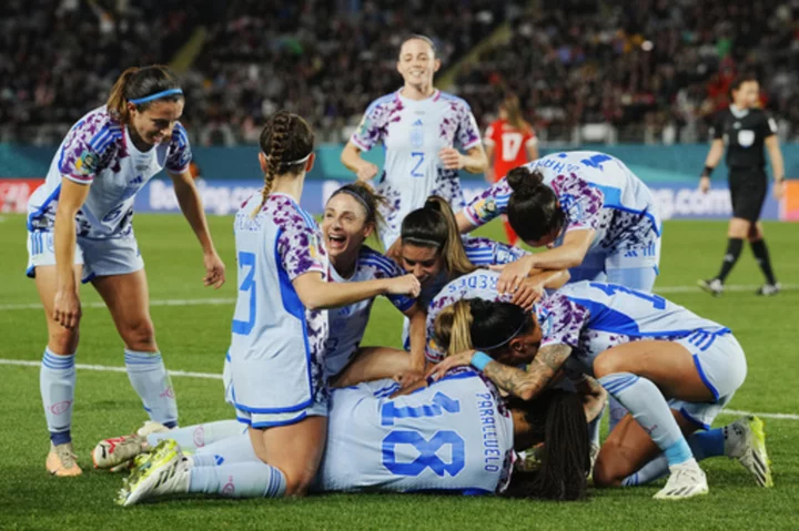 Spain routs Switzerland 5-1 to advance to the quarterfinals of the Women's World Cup