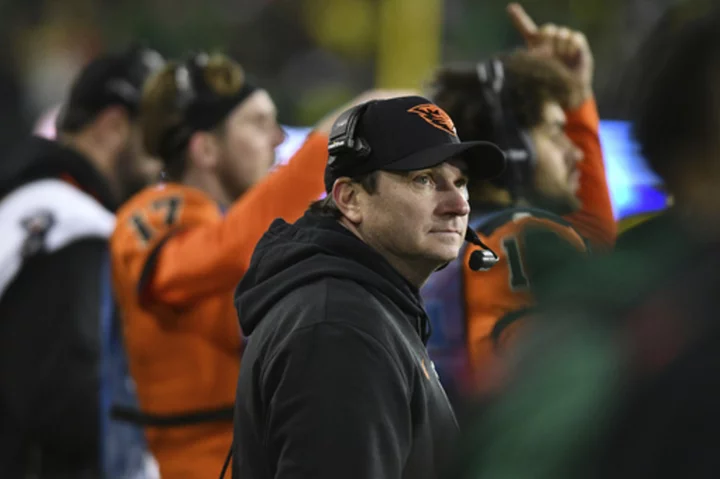 Michigan State hires Jonathan Smith away from Oregon State, hoping he turn around another program