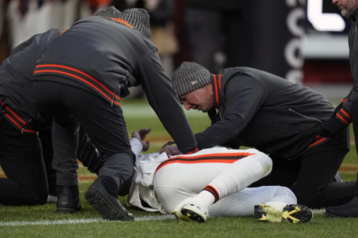 Browns QB Dorian Thompson-Robinson evaluated for head injury after hit vs. Broncos