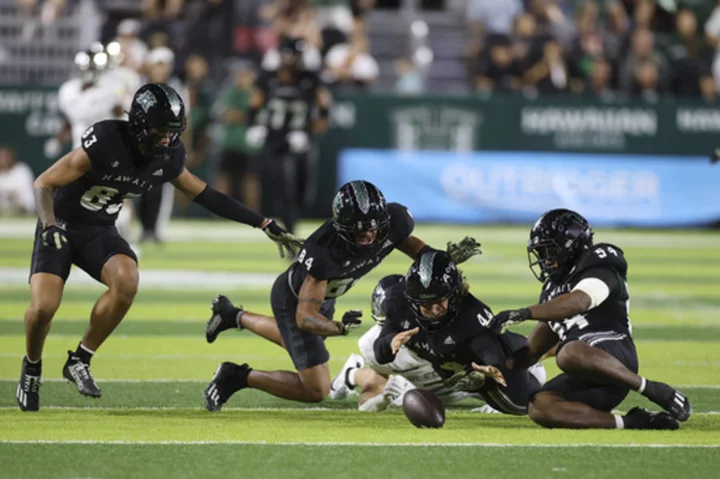 Brayden Schager accounts for 3 TDs, Hawaii hands Air Force first MWC loss, 27-13