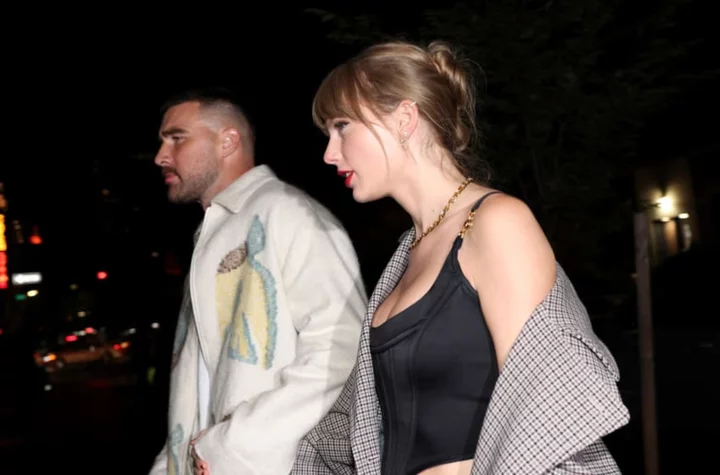 Taylor Swift changes song lyrics in concert to include Travis Kelce nod