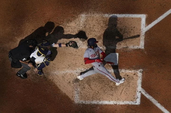 Nationals beat NL Central-leading Brewers 2-1 in 11 innings to avoid sweep