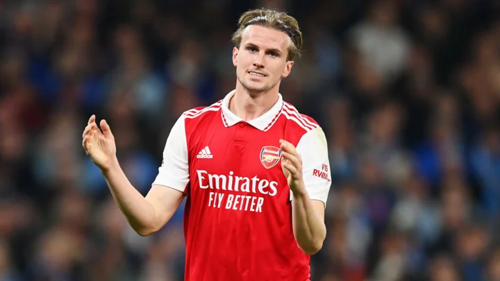 Rob Holding completes permanent move to Crystal Palace from Arsenal