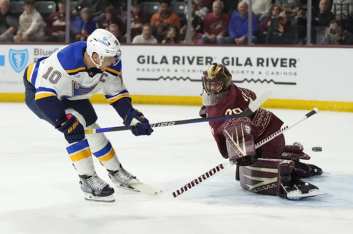 Kevin Hayes breaks tie in 3rd period, Blues outlast Coyotes 6-5