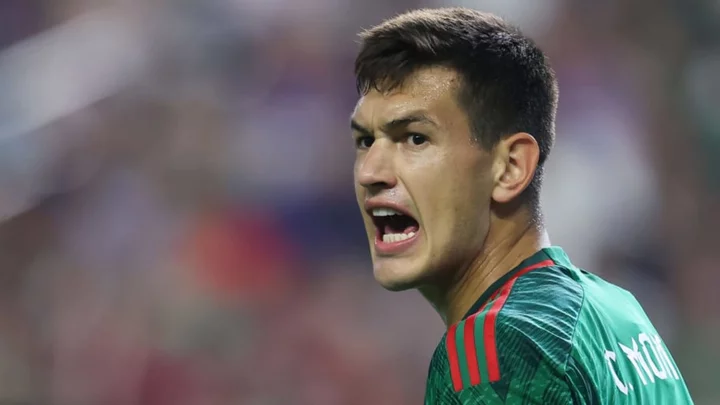 Mexico's Cesar Montes apologizes for expulsion against USMNT