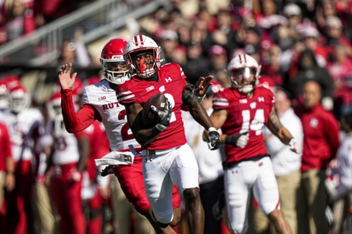Ricardo Hallman's pick-6 sparks Wisconsin to 24-13 victory over Rutgers