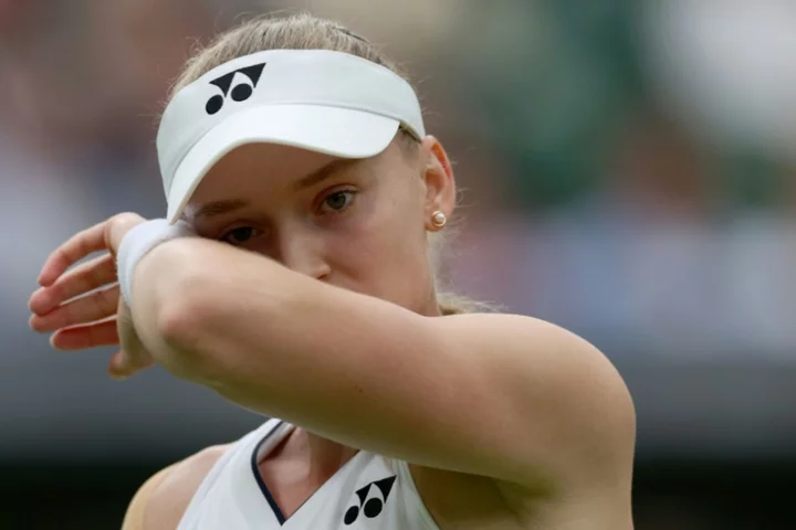 Defending champion Rybakina survives Wimbledon scare