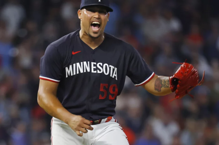 Christian Vásquez and Michael A. Taylor deliver key hits in 7th, lead Twins past White Sox 3-2