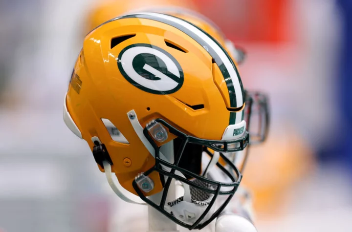 Legendary Packers free agent is unsigned but ready to play