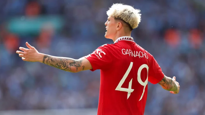 Alejandro Garnacho teases change to iconic Man Utd shirt number