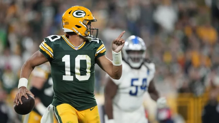 Jordan Love struggles in Packers TNF loss to the Lions