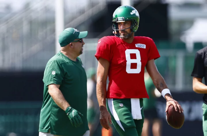 Aaron Rodgers suffers classic injured-ception, rewarded with practice off