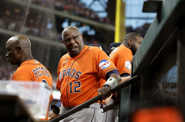 Astros fans are ready to fire Dusty Baker into the sun after rough start to Game 7