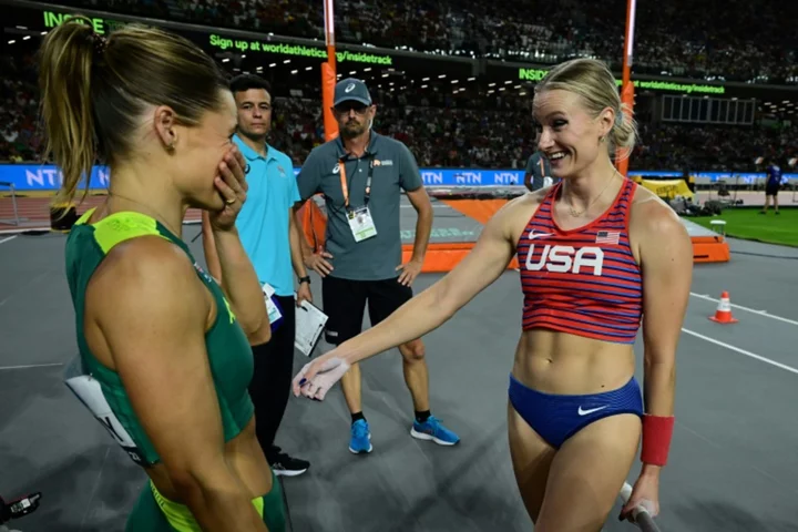Moon and Kennedy share women's pole vault gold at world championsips
