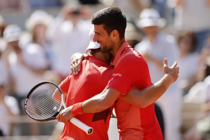 Alcaraz, Djokovic 'not otherworldly' in French Open wins over foes making Slam debuts