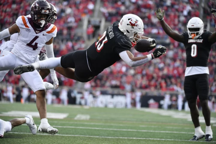 No. 11 Louisville looks to avoid upset, move closer to ACC title game berth when it hosts Virginia