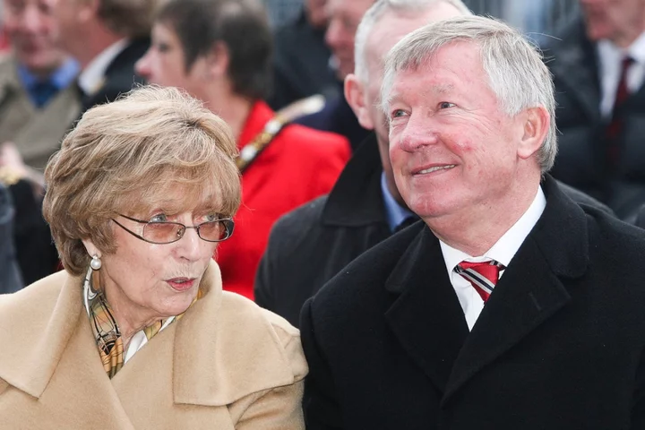 Sir Alex Ferguson’s wife Cathy dies aged 84