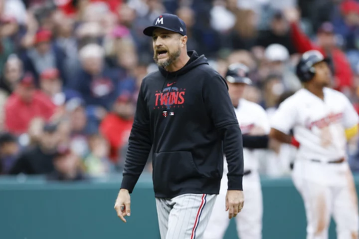 Twins' Baldelli will soon be managing twins at home, too; wife expecting in September