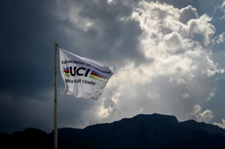 Transgender cyclists barred from women's competition - UCI