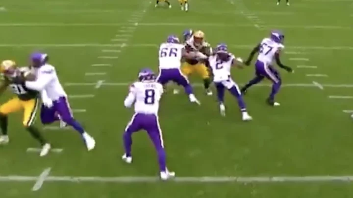Kirk Cousins Injures Ankle on Non-Contact Play
