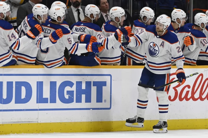 Draisaitl stars as the Oilers beat the Predators 6-1 for their first win of the season