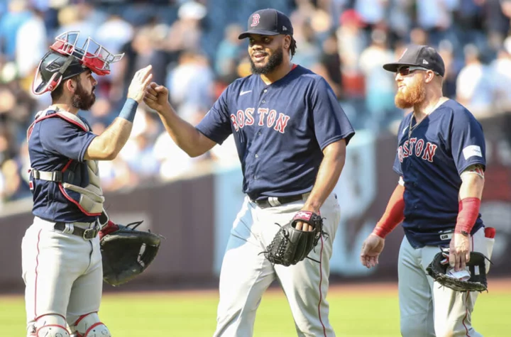 Red Sox celebrate sweep of last-place Yankees like they won a playoff series
