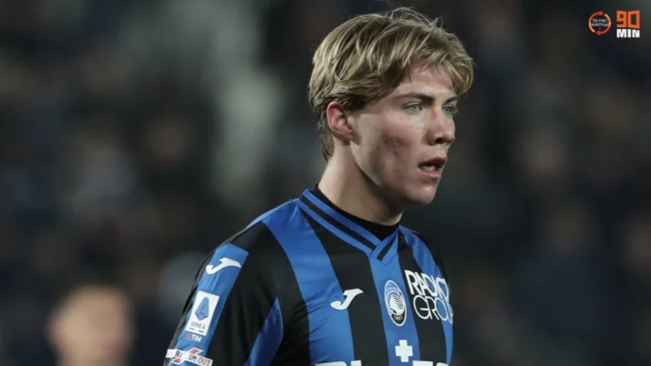 Rasmus Hojlund booked in for Man Utd medical