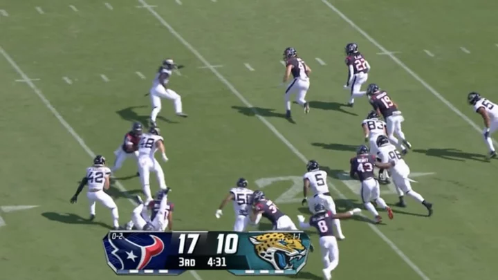 Texans Fullback Somehow Returns Kickoff For Touchdown in Wild Sequence vs. Jaguars