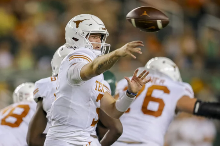 Quinn Ewers and No. 3 Texas get ready for Jalon Daniels and No. 24 Kansas