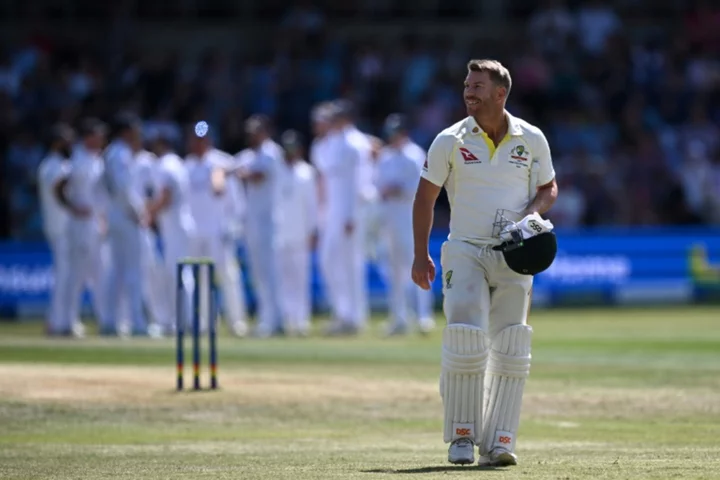Australia skipper Cummins refuses to guarantee Warner's Ashes place