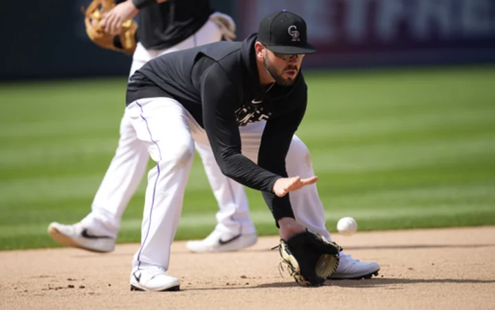 Angels acquire Mike Moustakas from Rockies after blowout win in Denver