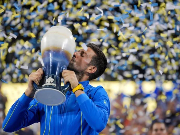 Novak Djokovic edges past Carlos Alcaraz to capture first tournament title in return to US soil