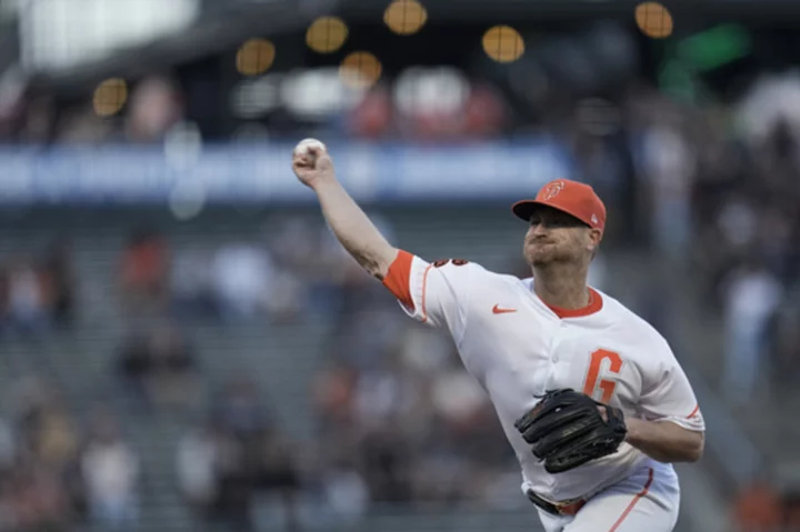 Giants right-hander Alex Cobb carries no-hit bid into 7th inning vs Reds