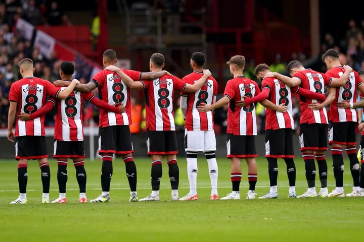 Sheffield United and Newcastle pay tributes to Maddy Cusack