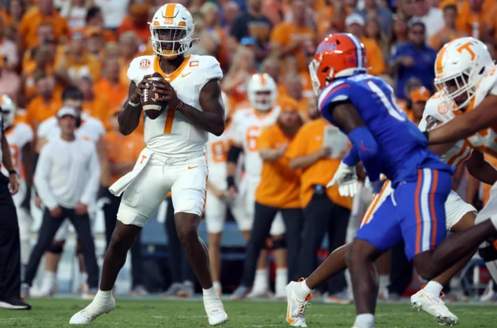 Tennessee fans are done with Joe Milton after terrible first half vs. Florida