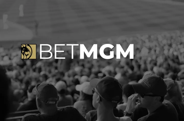 How to Claim $2,500 in No-Sweat Bets for MLB Postseason at BetMGM + Caesars