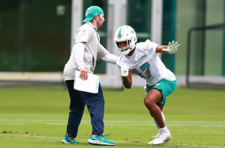 Latest Dolphins injury scare in camp doesn’t bode well
