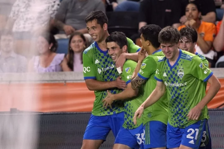 Unlikely hero lifts Sounders to 1-0 victory over Dynamo
