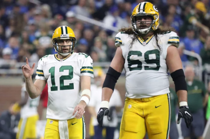 David Bakhtiari throws hilarious shade at Aaron Rodgers over new Packers offense